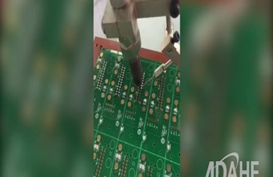 遥控器专用自动焊锡机视频